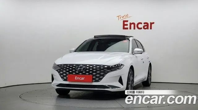 Hyundai Grandeur Exclusive — Фото автомобиля 3