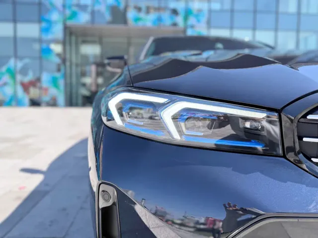 BMW 3 Series — Фото автомобиля 8