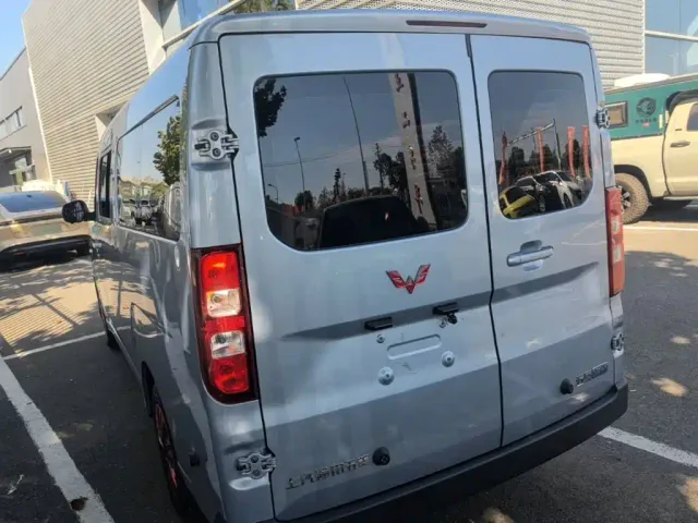 Wuling Yangguang — Фото автомобиля 4