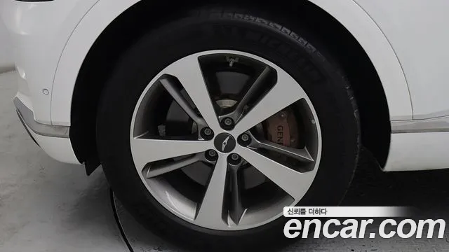 Genesis GV80 — Фото автомобиля 14