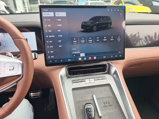 Denza Denza N8L 2025 Standard — Фото автомобиля 17