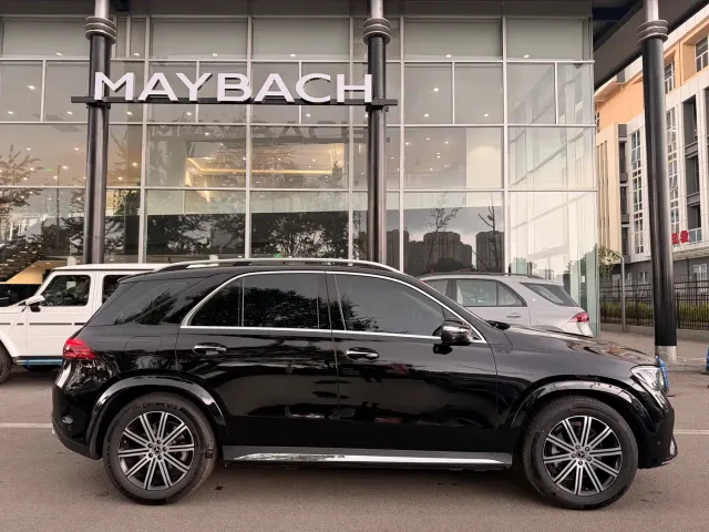Mercedes-Benz GLE-Class — Фото автомобиля 6
