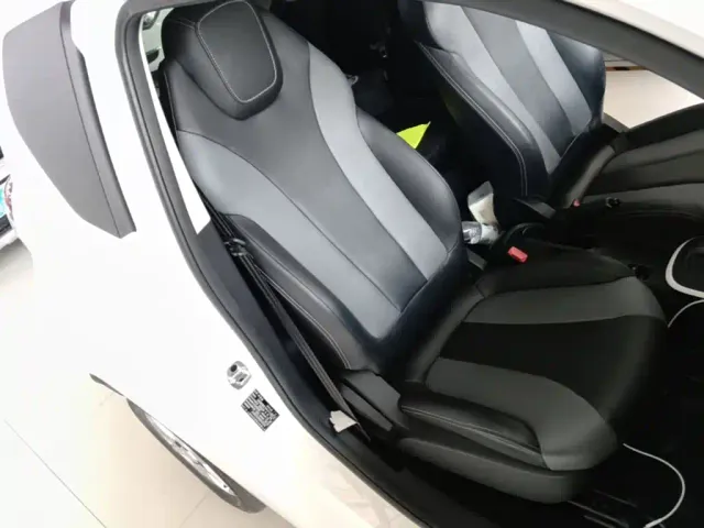 Roewe Clever — Фото автомобиля 24
