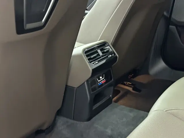 BMW 5 Series — Фото автомобиля 18