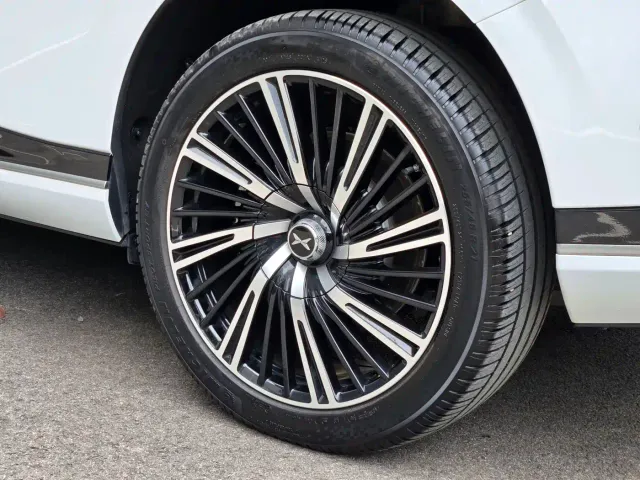Xpeng G9 — Фото автомобиля 12