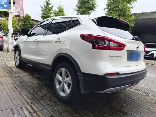 Nissan Qashqai — Фото автомобиля 4