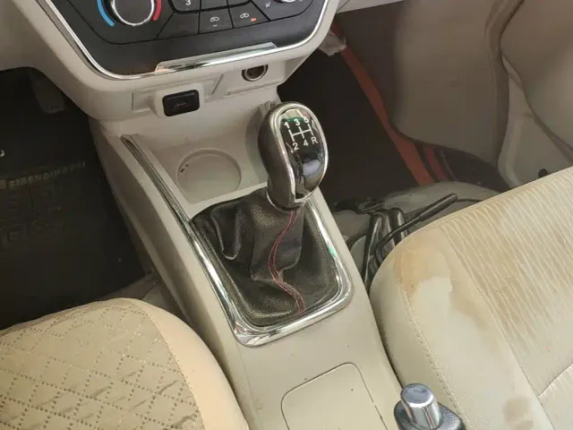 Jinbei New Hiace S — Фото автомобиля 13