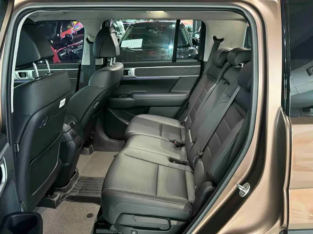 Hyundai Santa Fe — Фото автомобиля 14