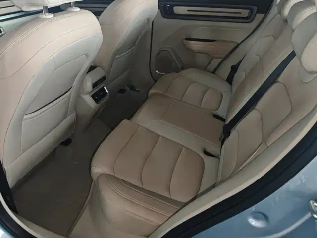 Geely ICON — Фото автомобиля 11