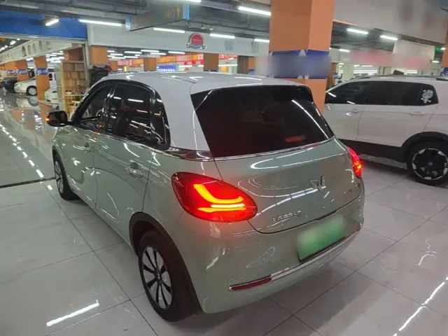 Wuling Bingo — Фото автомобиля 4