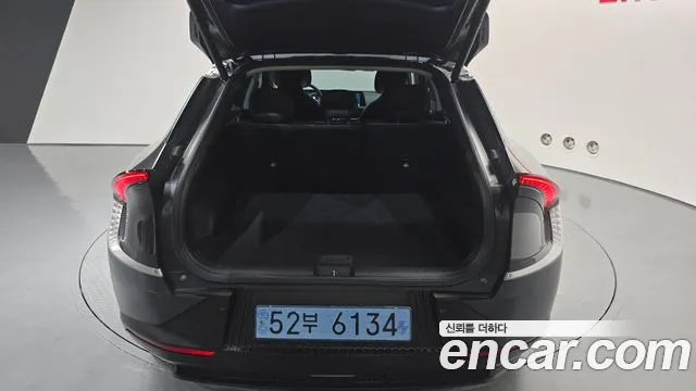 Kia EV6 — Фото автомобиля 28