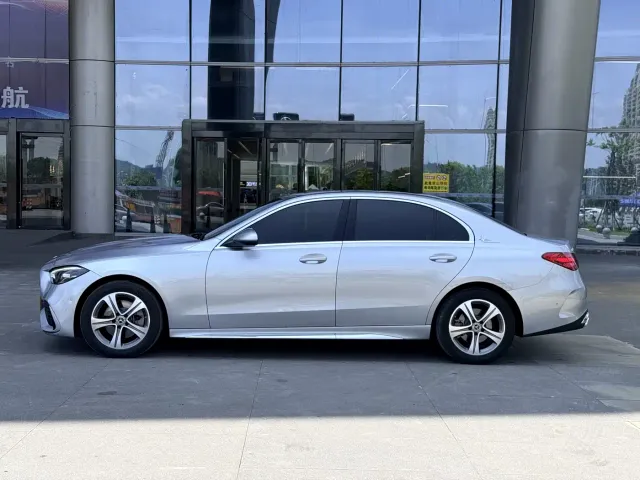 Mercedes-Benz C-Class — Фото автомобиля 4