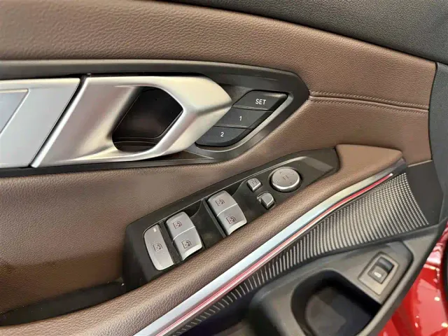 BMW 3 Series — Фото автомобиля 18