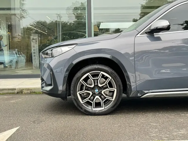 BMW X1 — Фото автомобиля 3