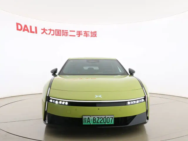 Xpeng P7 — Фото автомобиля 2