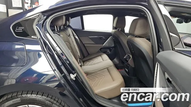 BMW 5-Series 5 серия (G60) 523d M Sport — Фото автомобиля 11