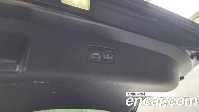 Genesis GV70 2.5T Бензин 2WD — Фото автомобиля 26