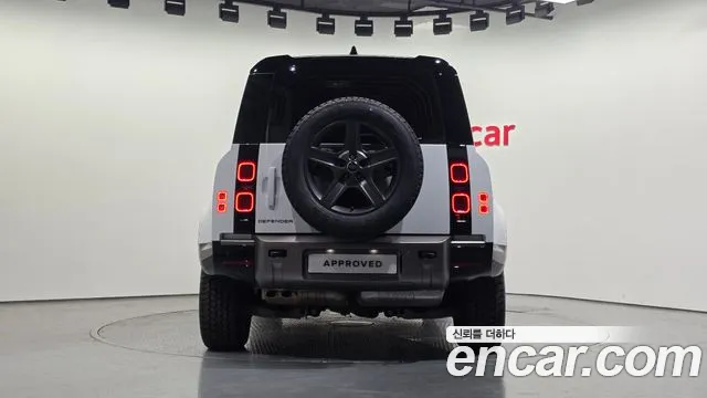 Land Rover Defender L663 — Фото автомобиля 6