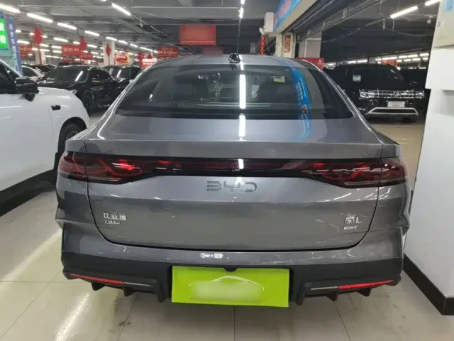 BYD Qin L — Фото автомобиля 3