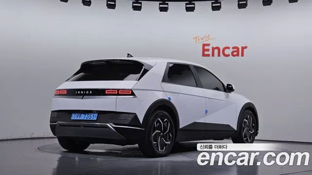 Hyundai Ioniq 5 — Фото автомобиля 2