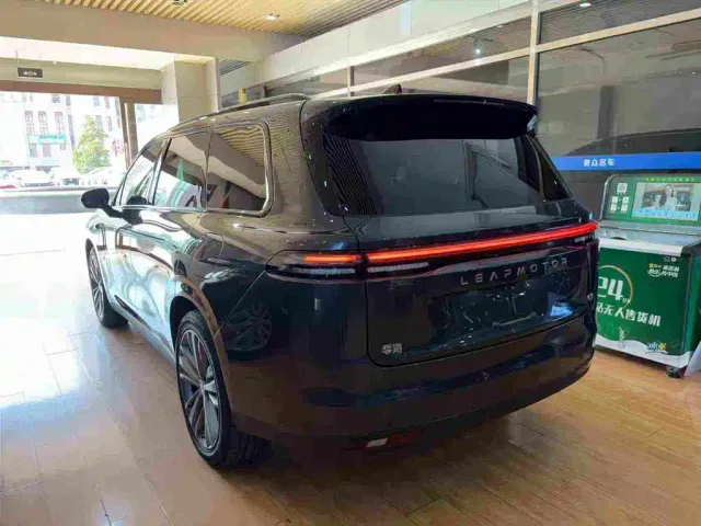Leapmotor C16 — Фото автомобиля 7