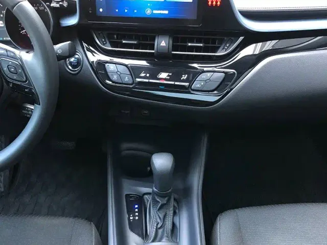 Toyota IZOA — Фото автомобиля 10