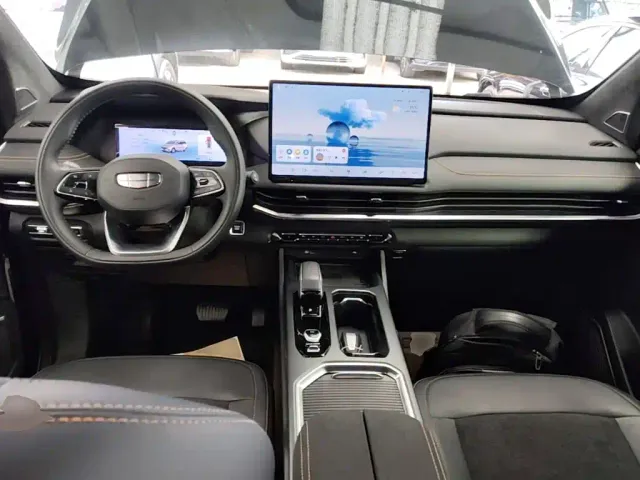Geely Haoyue L — Фото автомобиля 9