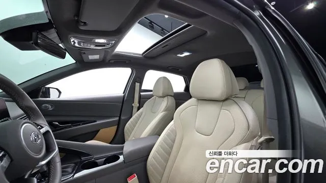 Hyundai Avante CN7 — Фото автомобиля 18