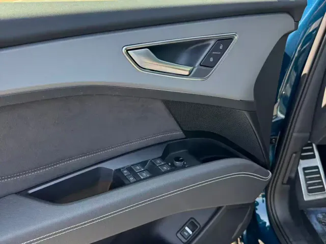 Audi Q5 e-tron — Фото автомобиля 16