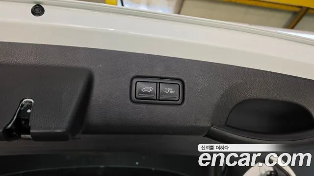 Kia Carnival 4th Gen — Фото автомобиля 25