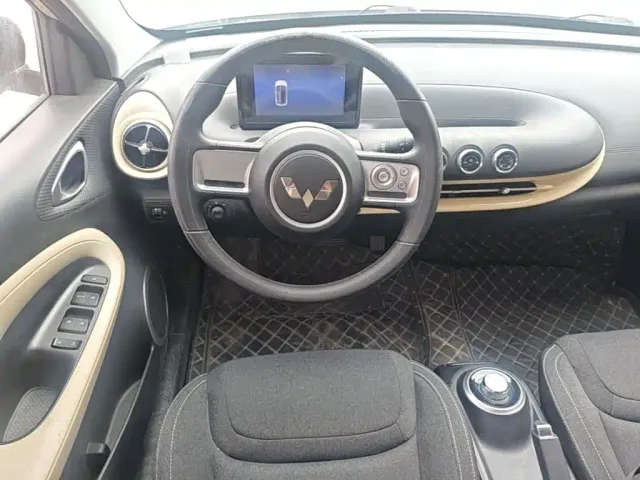 Wuling Bingo — Фото автомобиля 10