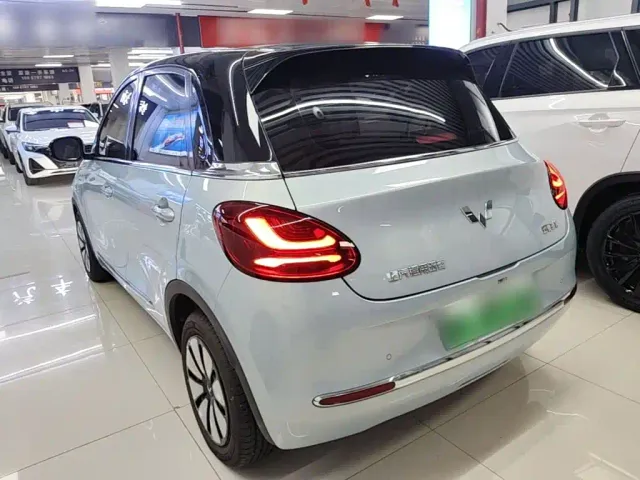 Wuling Bingo — Фото автомобиля 4