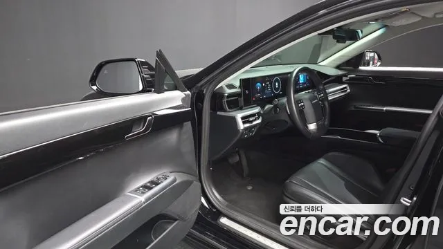 Hyundai Grandeur GN7 — Фото автомобиля 15