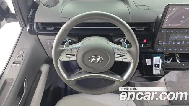 Hyundai Staria Staria 4WD Lounge 9 мест — Фото автомобиля 13