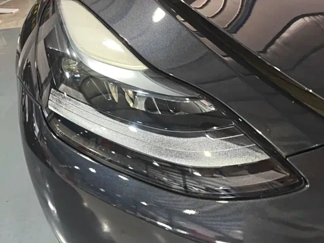 Tesla Model Y — Фото автомобиля 10