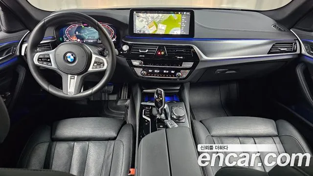 BMW 5 Series G30 — Фото автомобиля 10
