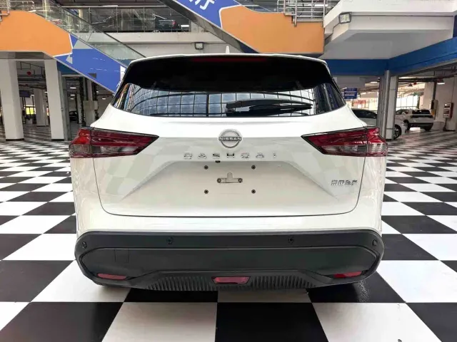 Nissan Qashqai — Фото автомобиля 18