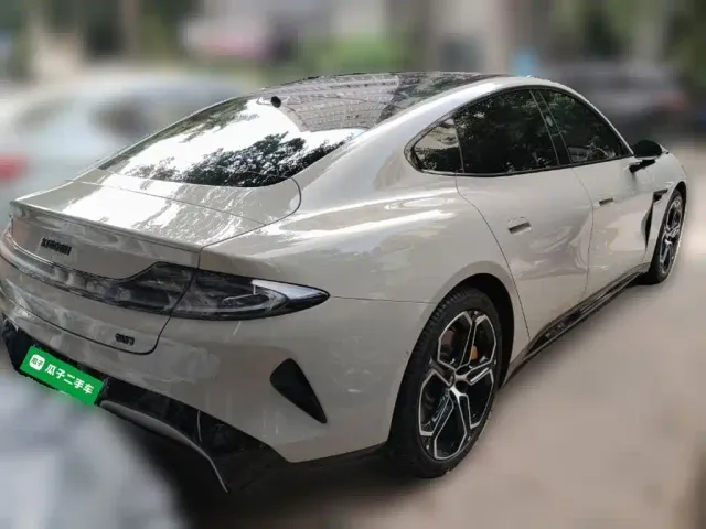 Xiaomi SU7 — Фото автомобиля 6
