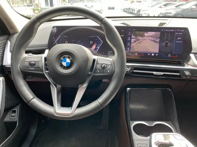 BMW X1 — Фото автомобиля 14