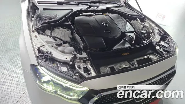 Mercedes-Benz E-Class — Фото автомобиля 6