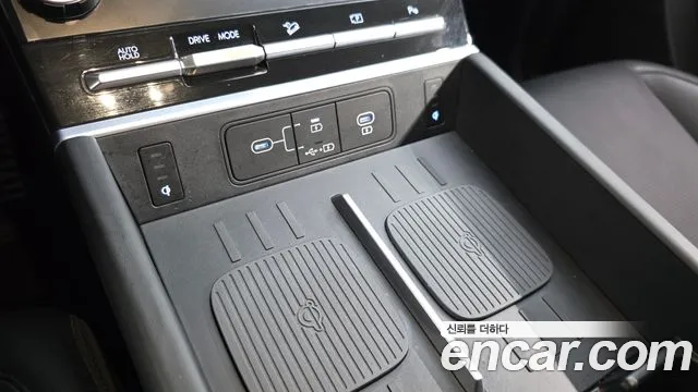 Hyundai Santa Fe MX5 — Фото автомобиля 28