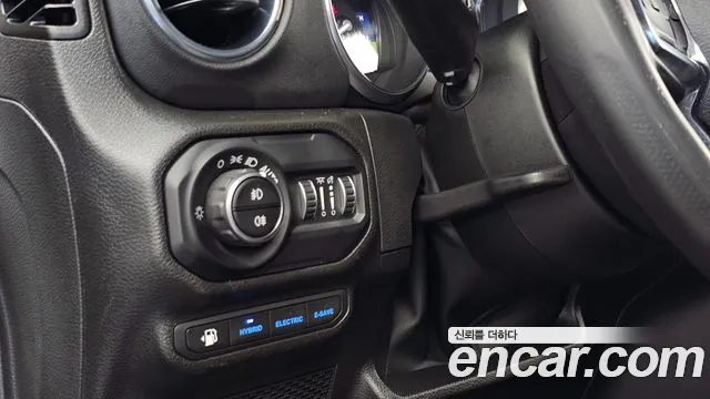 Jeep Wrangler JL — Фото автомобиля 19