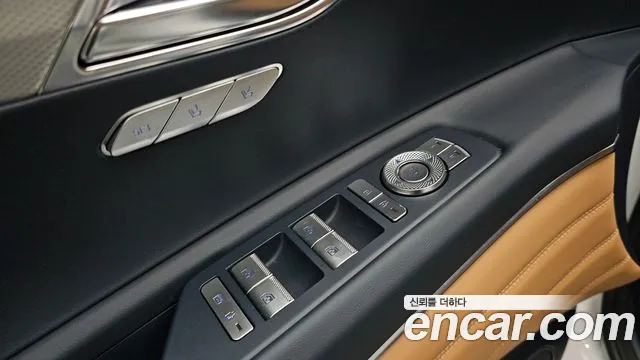 Genesis GV80 — Фото автомобиля 23