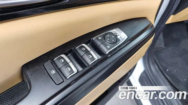Kia Carnival 4th Gen — Фото автомобиля 30