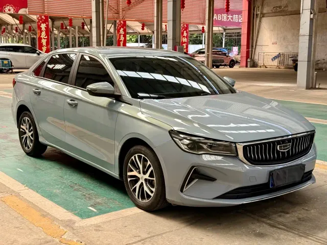 Geely Emgrand — Фото автомобиля 2