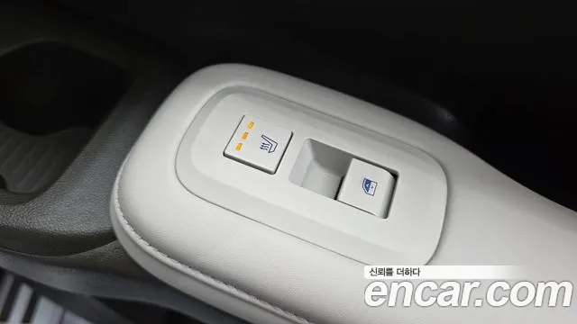 Hyundai Santafe — Фото автомобиля 18