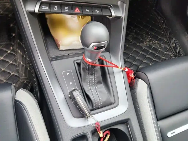 Audi Q3 — Фото автомобиля 6