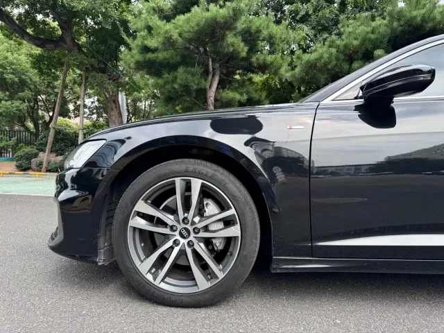 Audi A6L — Фото автомобиля 14