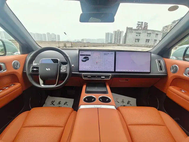 Li Auto L6 — Фото автомобиля 22