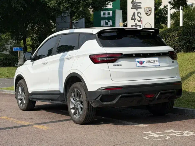 Geely Binyue — Фото автомобиля 4